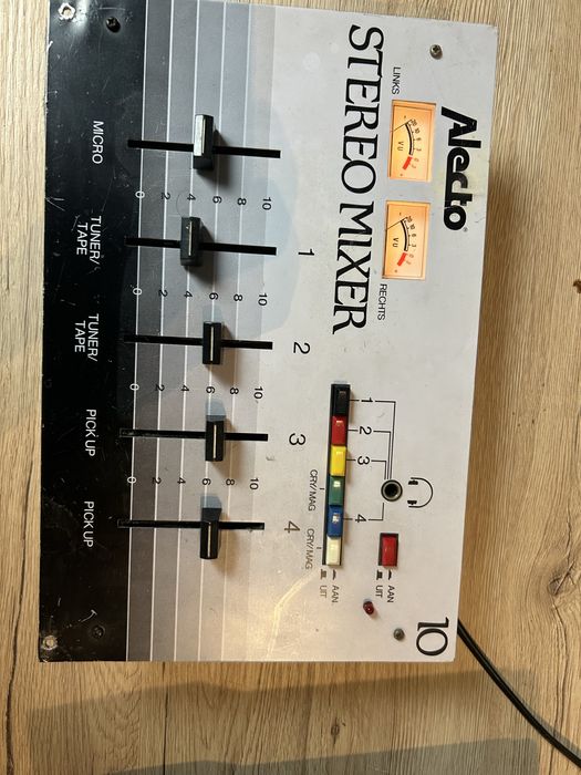 Stereo mixer Alecto 10