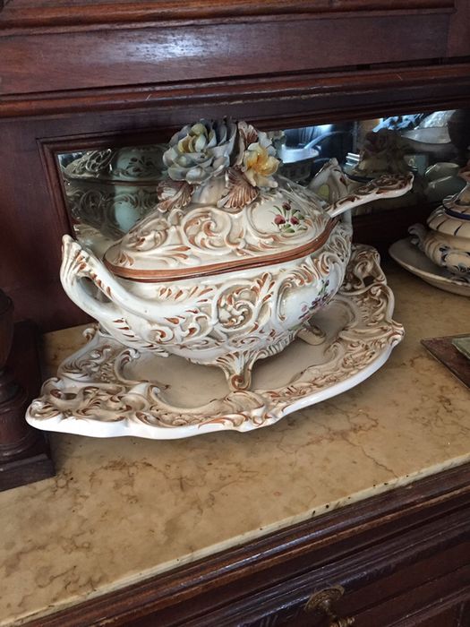 Terrina vintage. Muito bonita