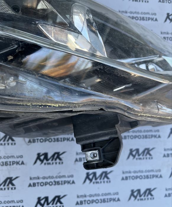 Фара передня права Opel Insignia AFL 13-17р. 13426664 Bi xenon