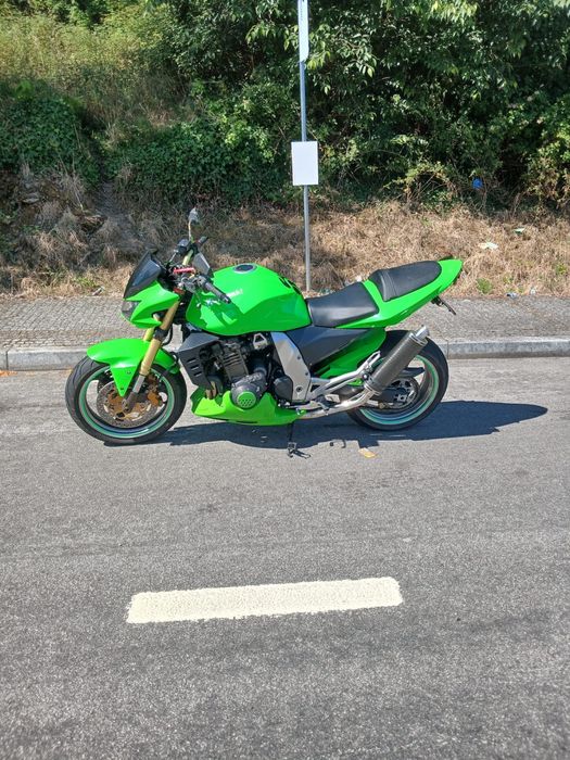 Kawasaki z1000.