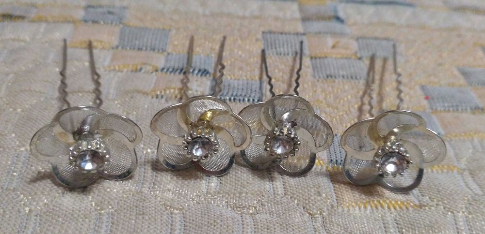 Шпильки в свадебную прическу