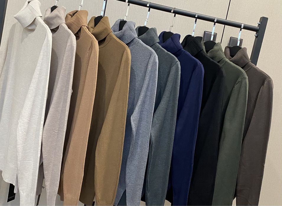 РОЗПРОДАЖ!!! Водолазка Італія р.S  гольф светр  джемпер