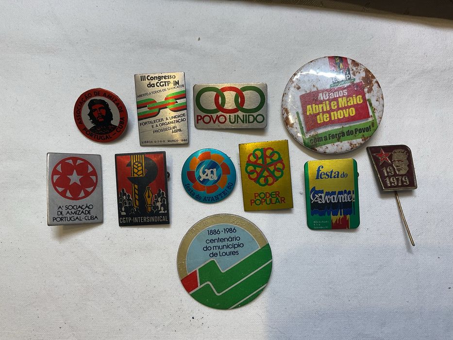 Pins antigos de partidos politicos portugueses