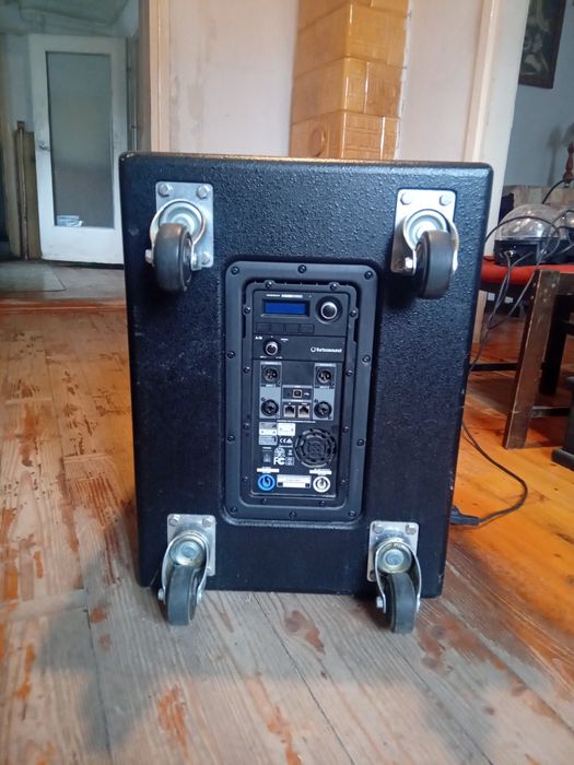 Kolumny aktywne estradowe