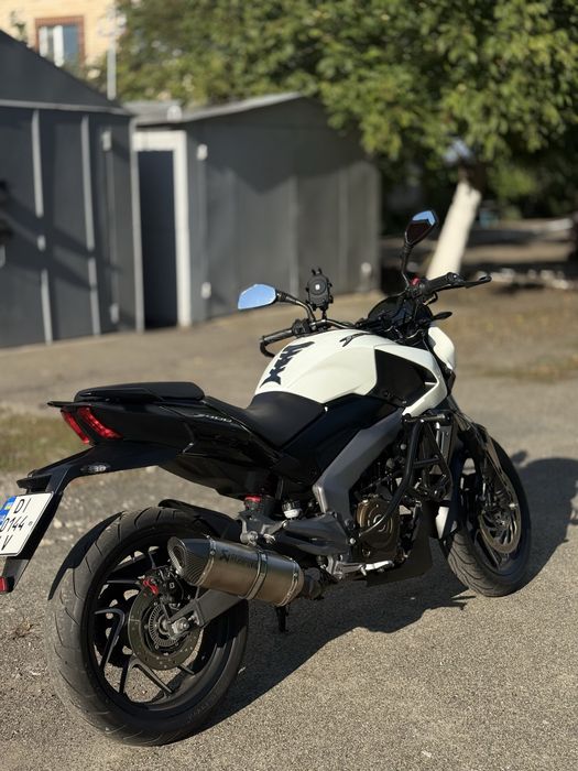 Bajaj Dominar 400