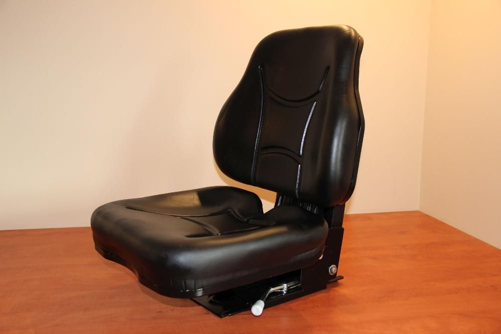 Siedzenie lux siedzenia firmowe C 330 C 360 MF T25 Ursus