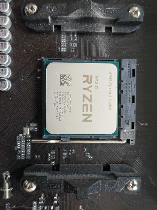 Płyta główna + amd ryzen 5 5600x + 16gb ram ddr4
