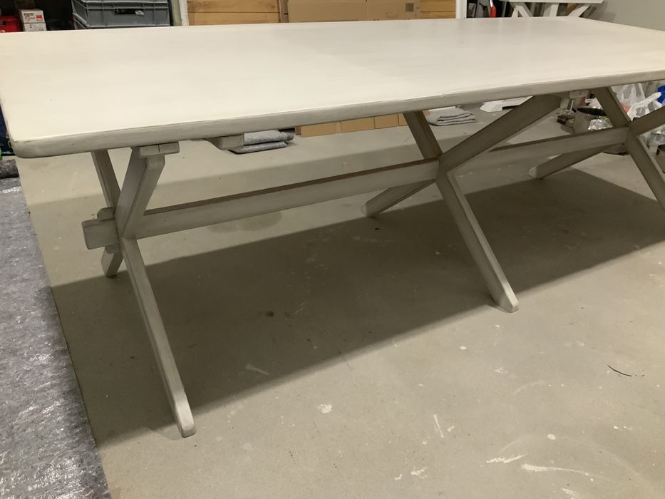 Sprzedam stół do jadalni