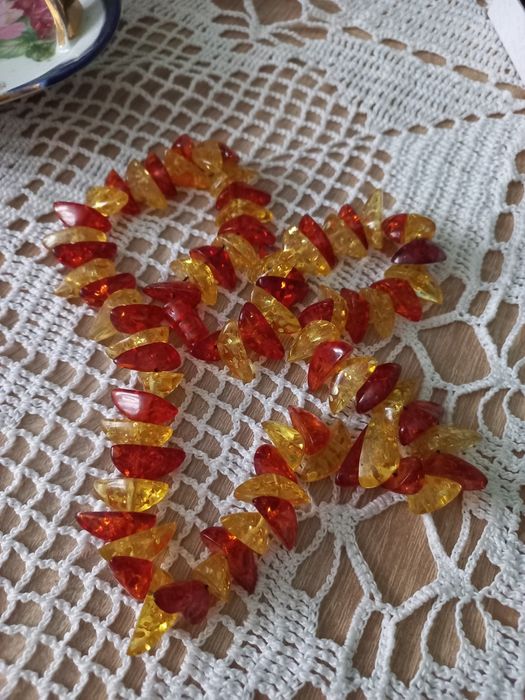 Bursztynowe korale naszyjnik z czasów PRL-u