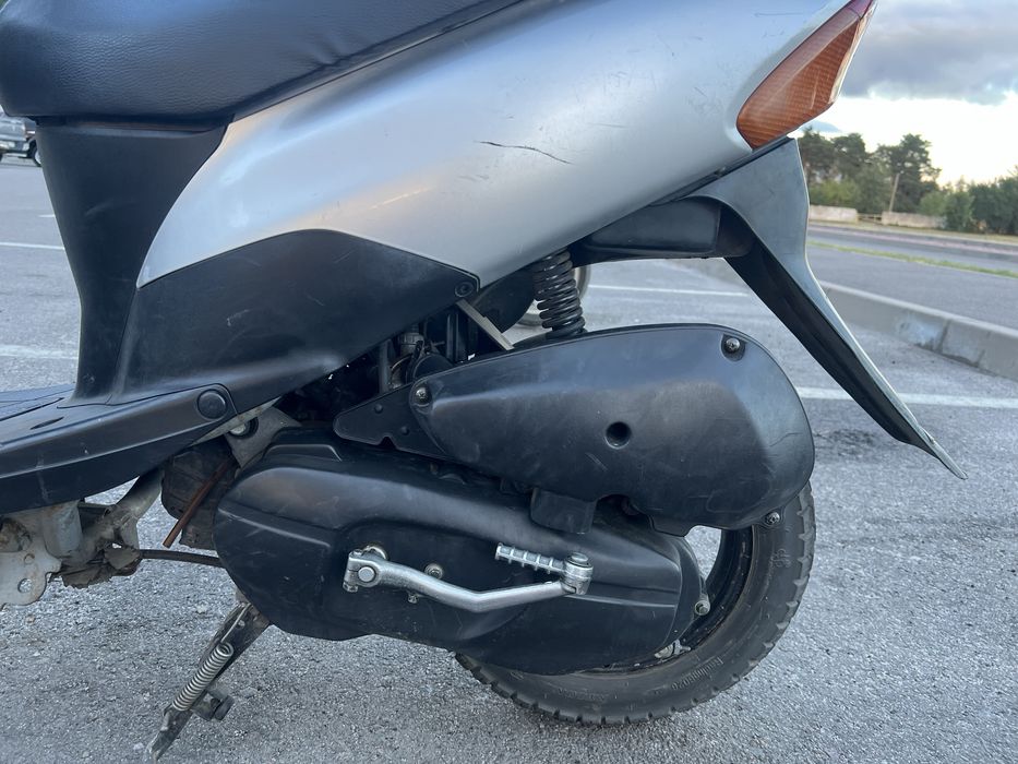 Suzuki lets 2 сірий