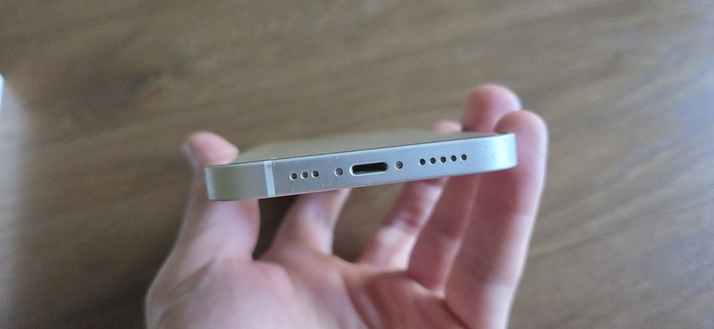 IPhone 14 - stan idealny
