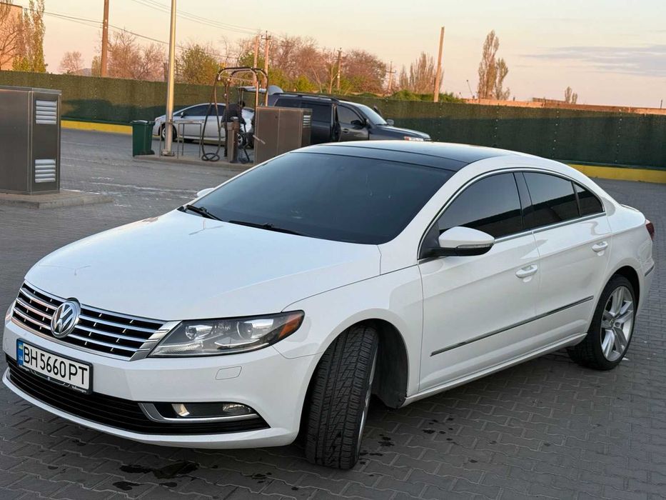 Volkswagen CC Luxury  2012
