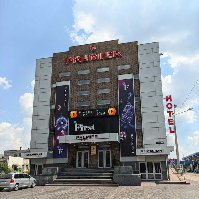 Хімчистка меблів, авто, інтер'єру, килимів