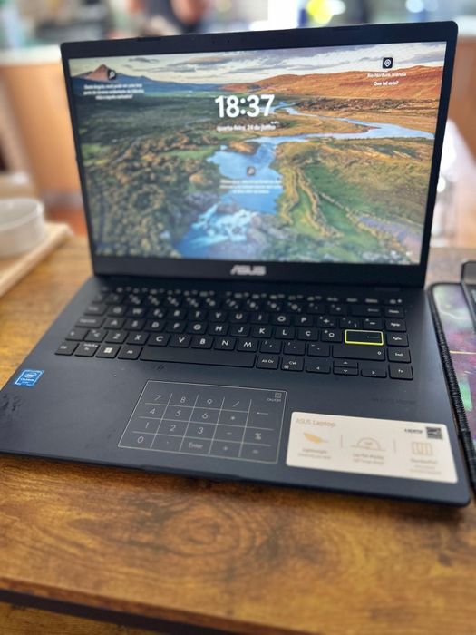 Um Notebook Asus