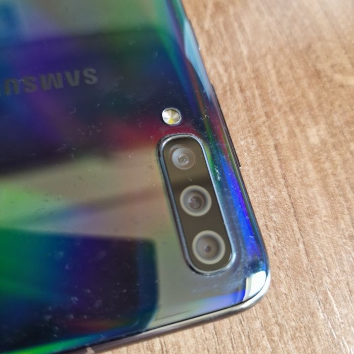 Samsung GALAXY A70 SM-A705FN/DS sprawny 100% telefon Dual SIM, 4G LTE