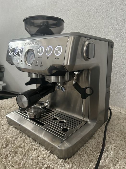 Кавоварка ріжкова з кавомолкою Gastroback