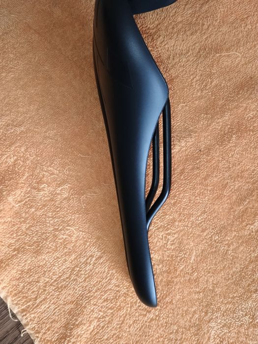 Siodełko Selle Italia X-BASE 140 mm