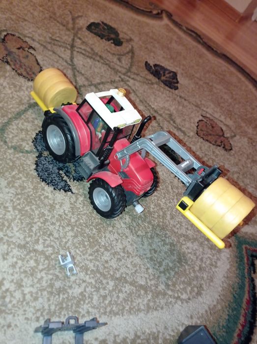 Sprzedam zabawkę traktor Playmobil