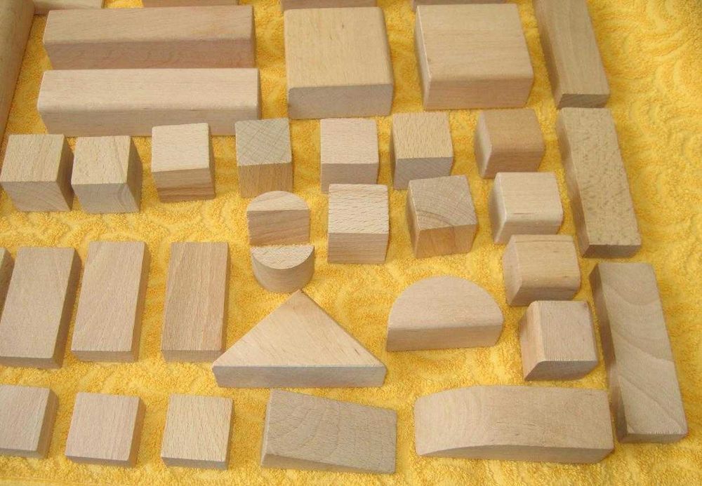 94 sztuki - DREWNIANE KLOCKI IKEA w torbie - przeróżne - stan idealny