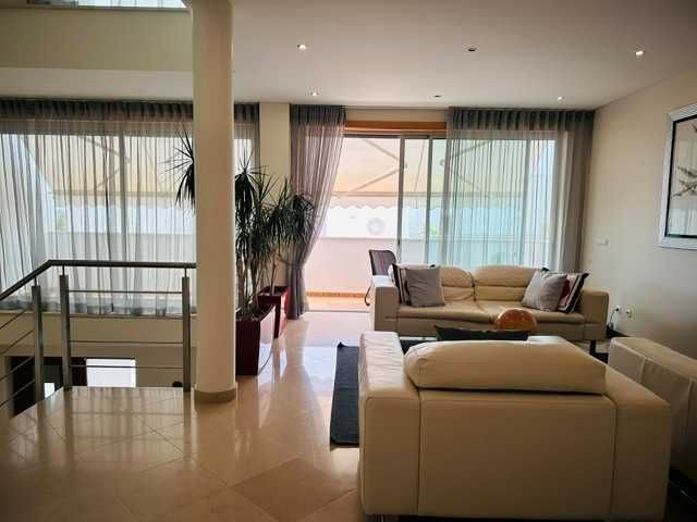 Apartamento Arrendamento ao ano