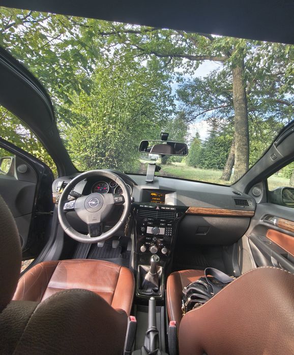 Opel Astra H GTC