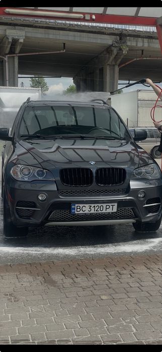 Продам бмв х5 2012 35д