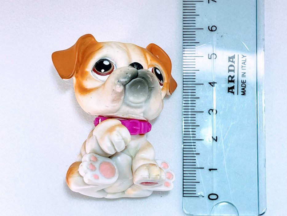 Hasbro Littlest Pet Shop (LPS) #46 – Bulldog Laranja Branco Castanho