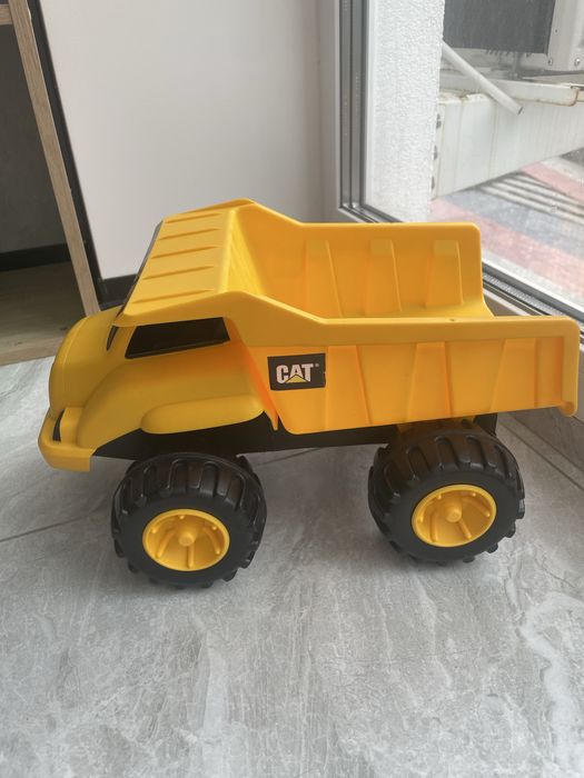 Самоскид CAT великий(35 см)