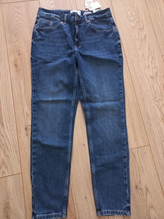 Nowe spodnie Reserved Carrot Slim 31