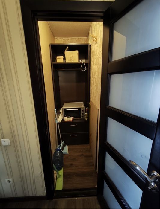 Продаю ТЕПЛУ квартиру, є БАЛКОН. Ірпінь, біля Версаль Парку. Газ!