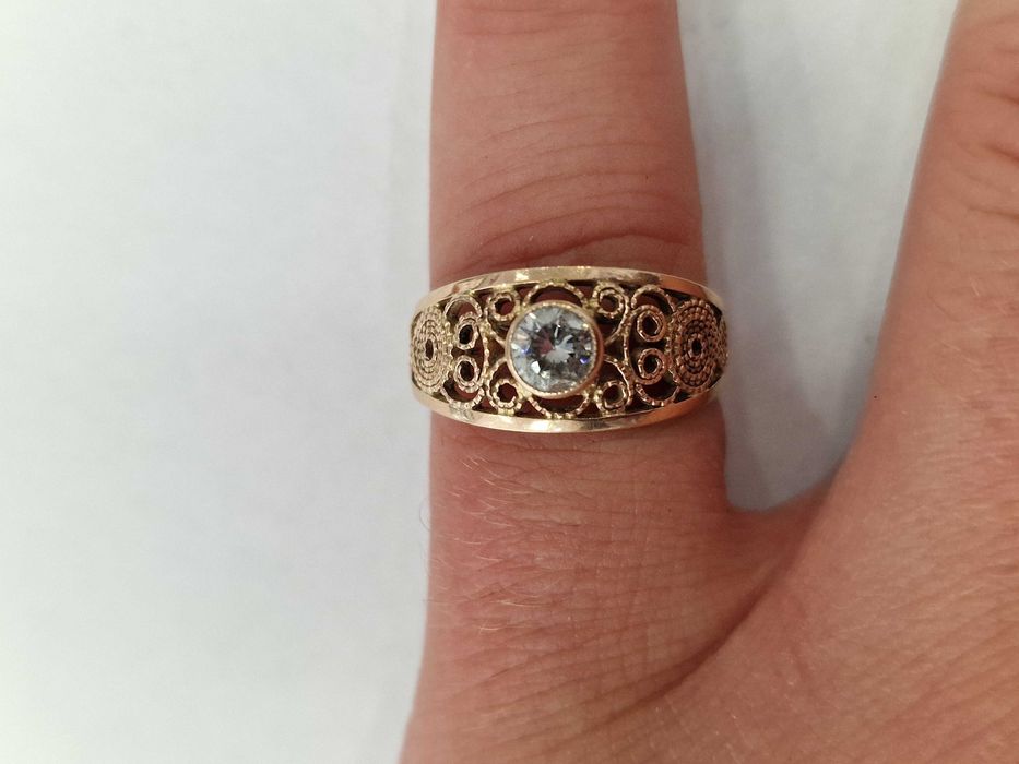 Złoty pierścionek damski/ 585/ 2.54 gram/ R13/ Kraków 1963-86