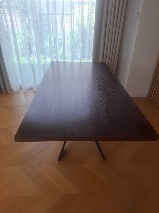 Stół do salonu, jadalni