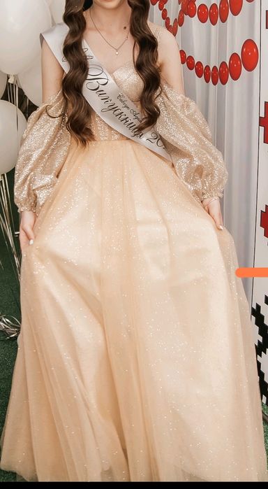 Суперова вечірня сукня 44-46