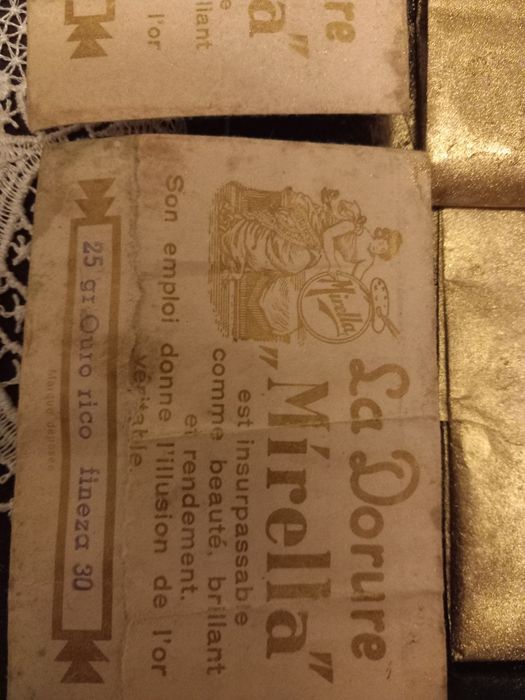 Po de ouro para pinturas e decorações em quadros ou outras