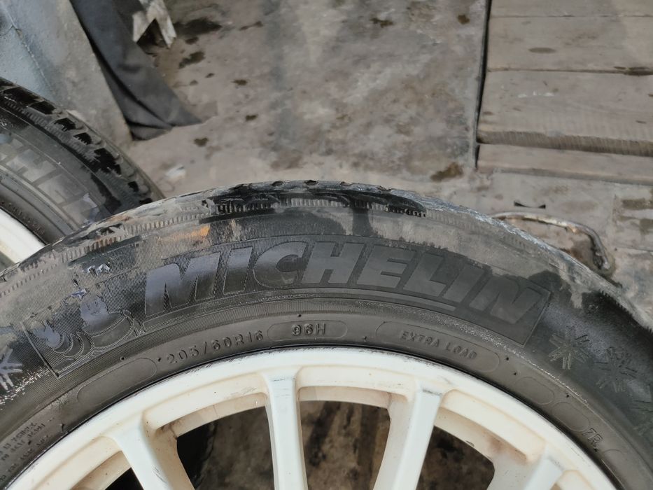Диски с резиной на HONDA ACCORD  7