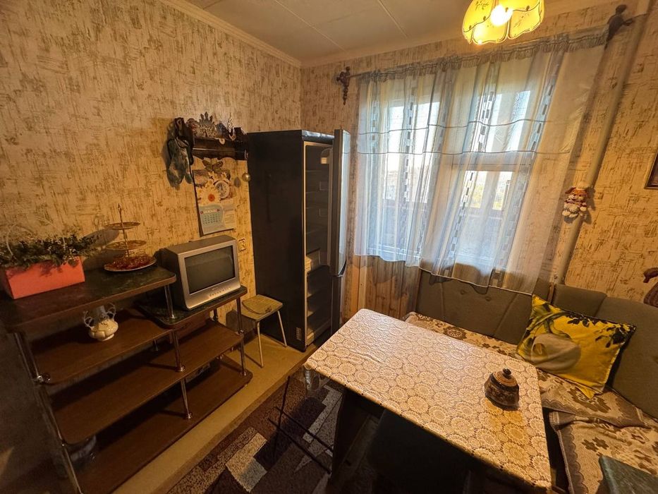 Центр  Дворцовая   2-к.кв.