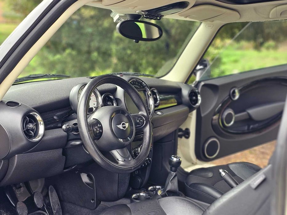 Mini Cooper D 1.6 - Full Extras64288278010626128
