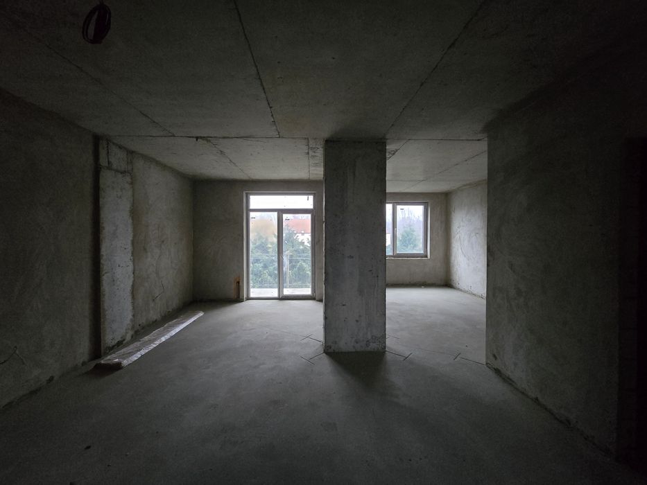 2-кімн квартира вільного планування поруч із парком Боздош Під ремонт