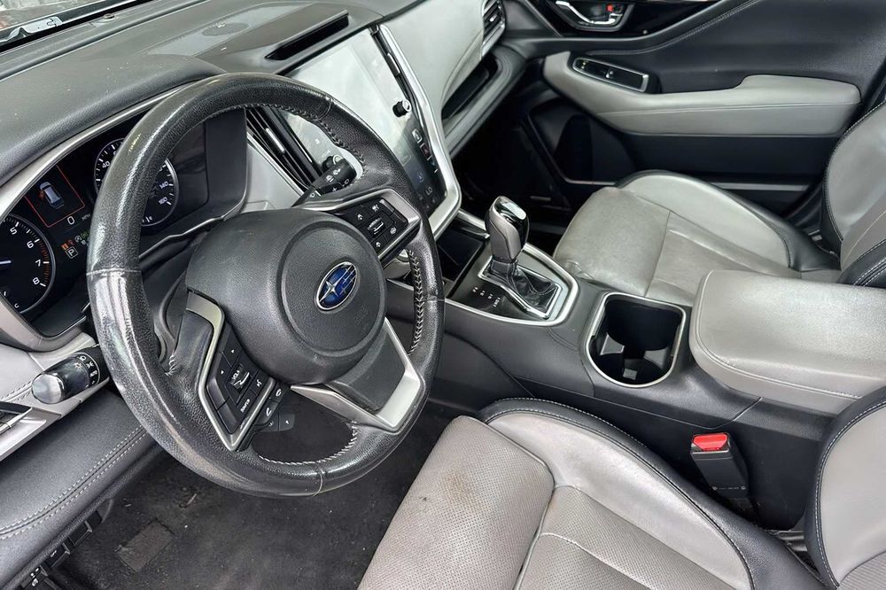 Subaru Outback Limited      2022