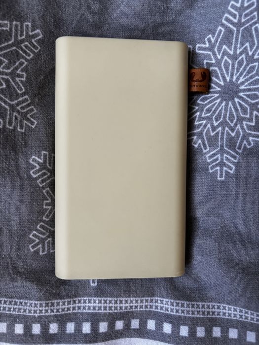 Powerbank Fresh N Rebel jasnożółty 6000mAh jak nowy