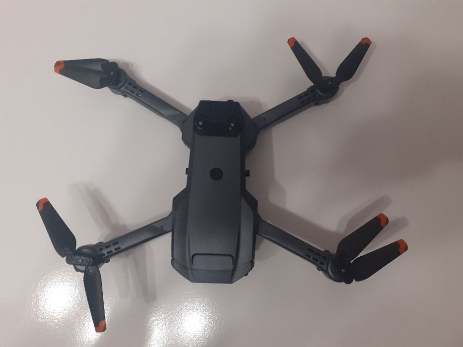 Dron z kamerą P8.Drone