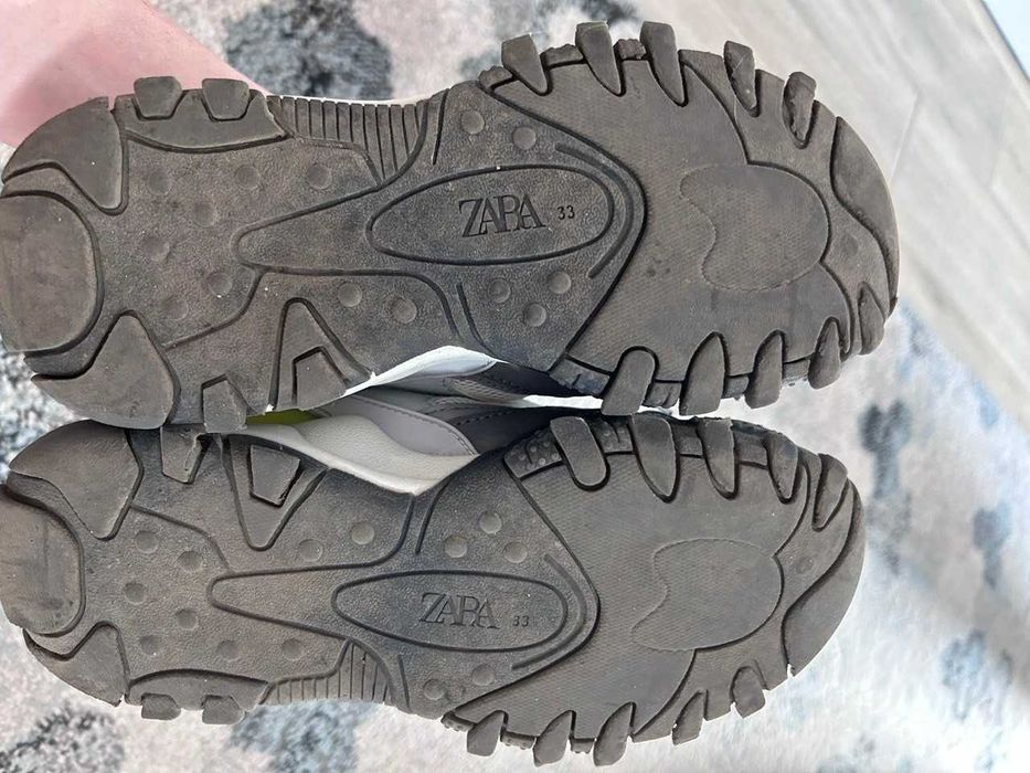 Кроссовки на мальчика ZARA