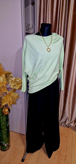 Sweter damski skos , nowy