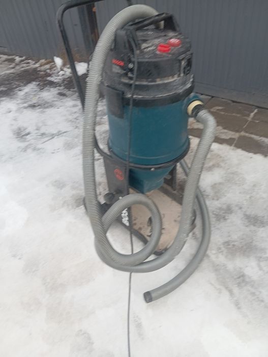 Будівельний битовий пилісос