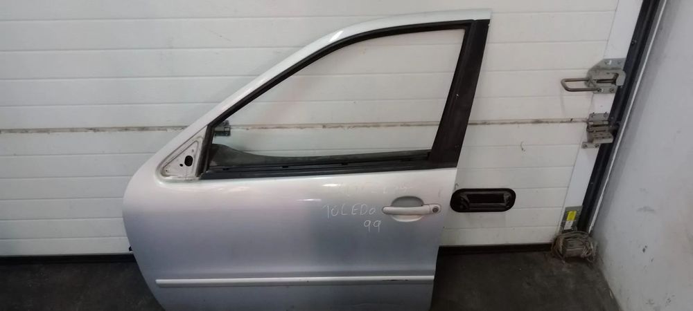 PORTA SEAT LEON / TOLEDO 1M - FRENTE ESQUERDA  / TRAS ESQ / DTA