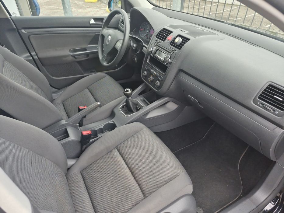 У продажу Голь5 Не фарбований ! Дуже гарний стан!