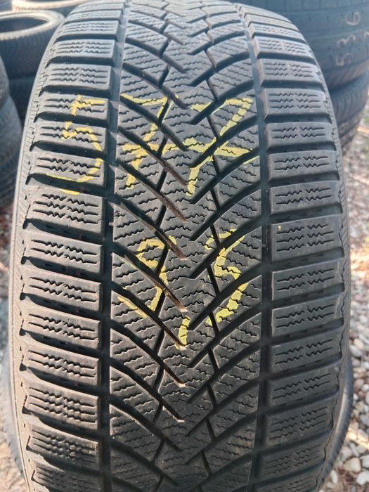 Opona używana 235/45R18 Semperit Speed-Grip 3 1szt.