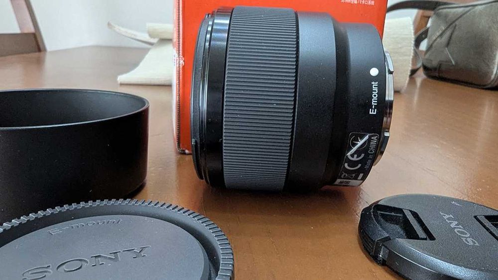 Objetivas Sony E - FE 50mm F1.8 (SEL50F18F)