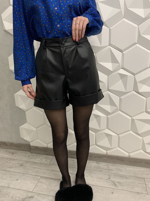 Шорти з екошкіри