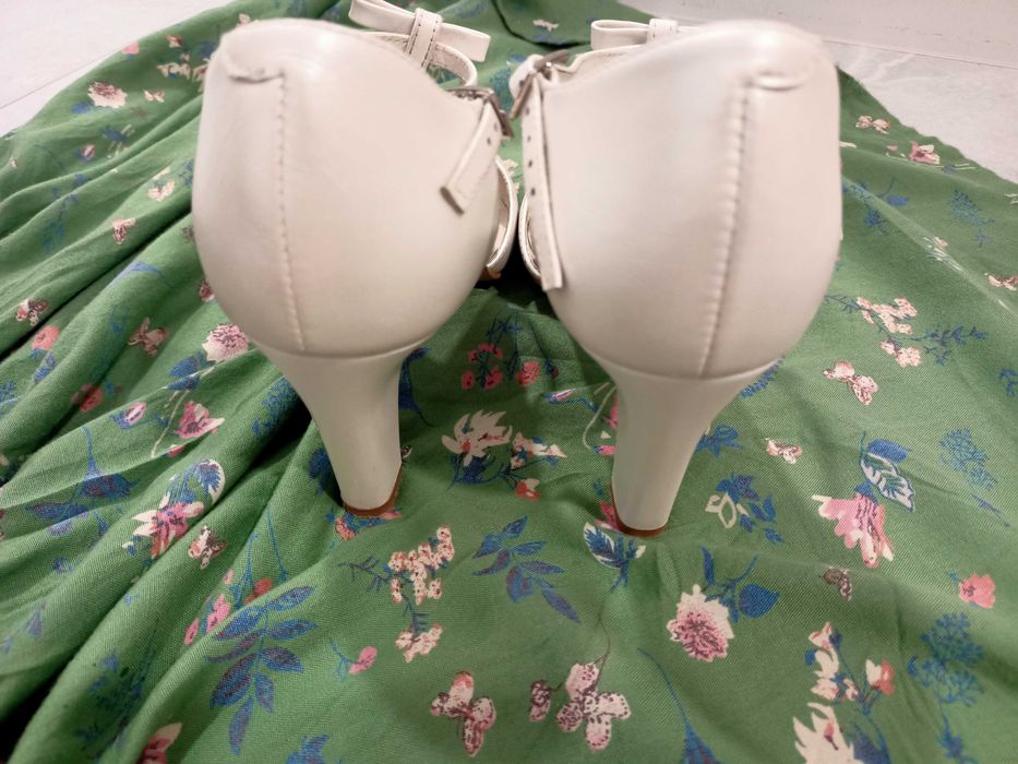 Buty ślubne r.39 bardzo wygodne!